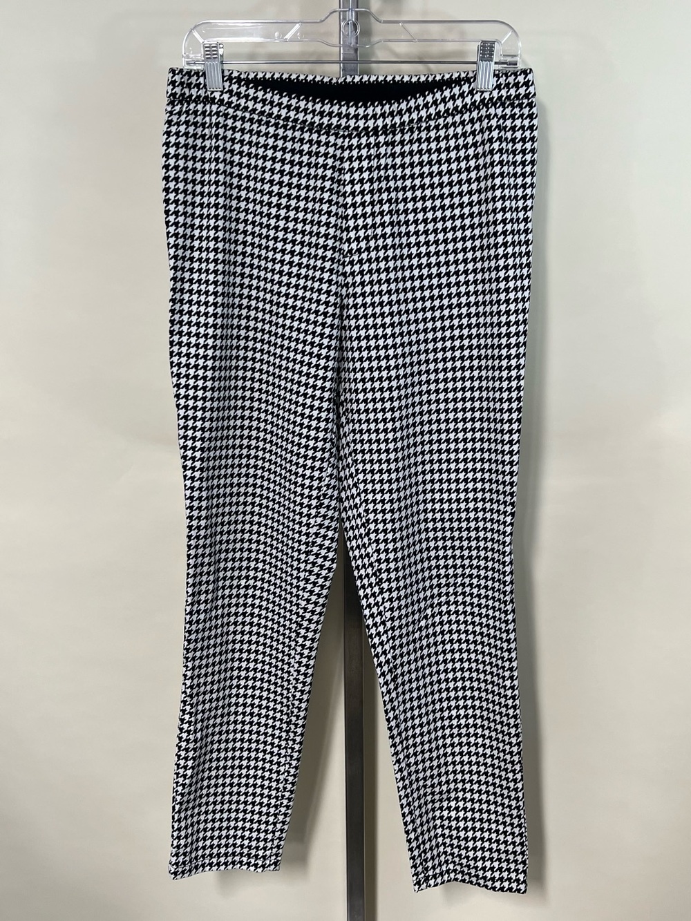 Isaac Mizrahi Houndstooth Stretch Ponte Tapered Leg Ankle Pants Size 10 Medium